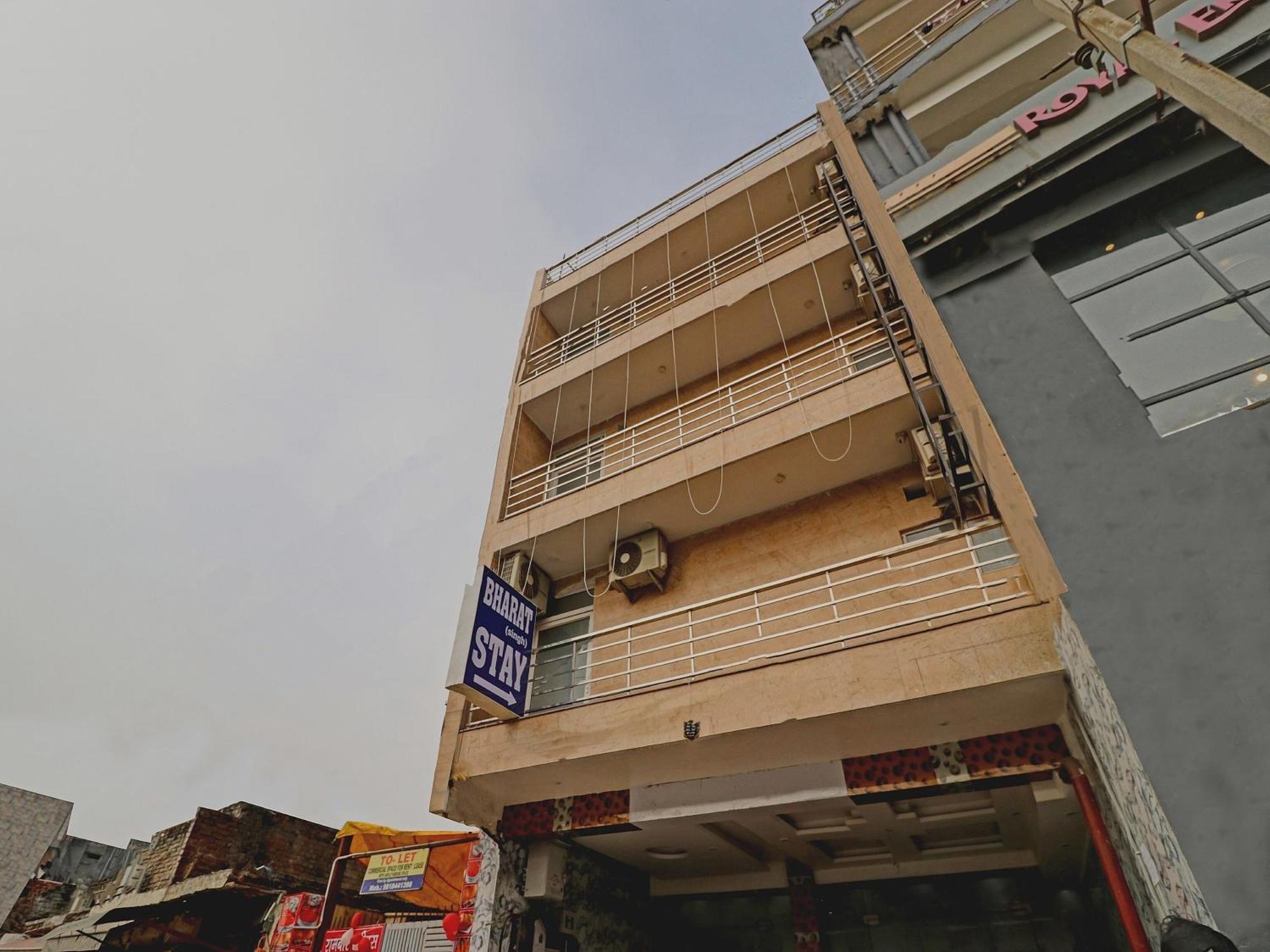 Hotel O Bharat Stay Near Indira Gandhi International Airport نيودلهي المظهر الخارجي الصورة